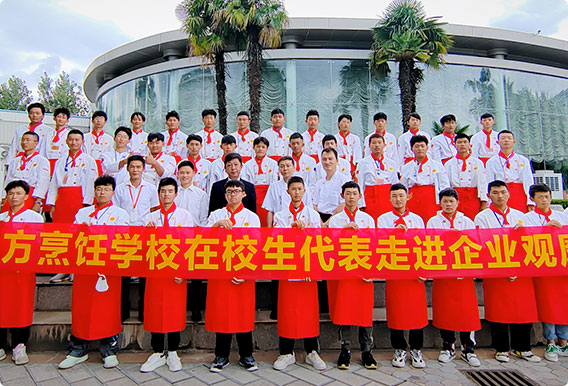 合作企业合影