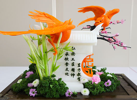 喜鹊报春百花开